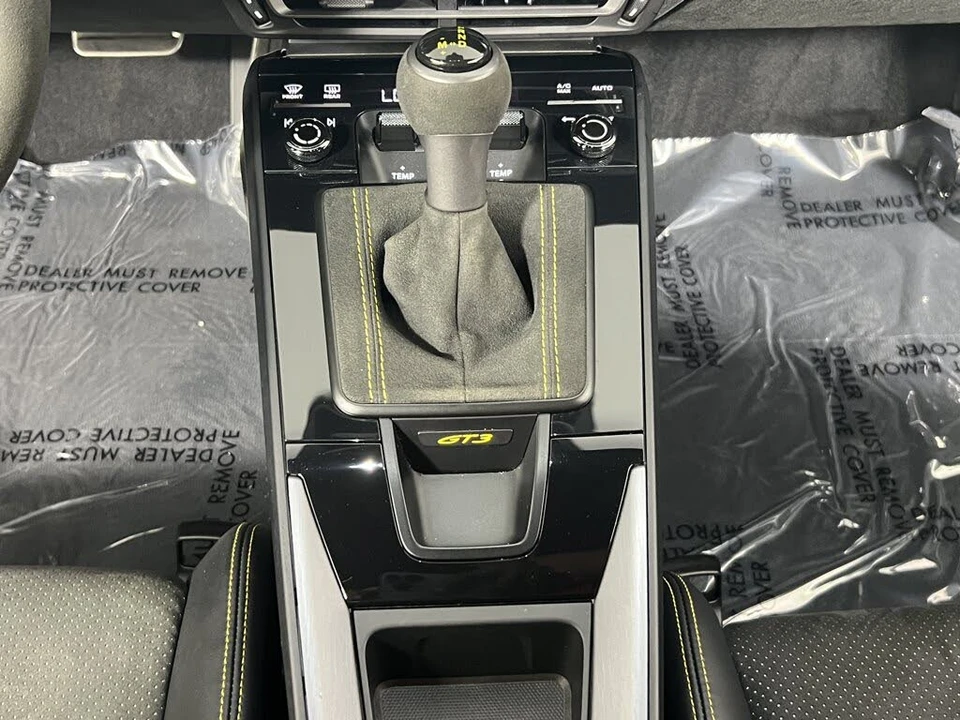 2022 Porsche 992 GT3 - Image 20 of 25