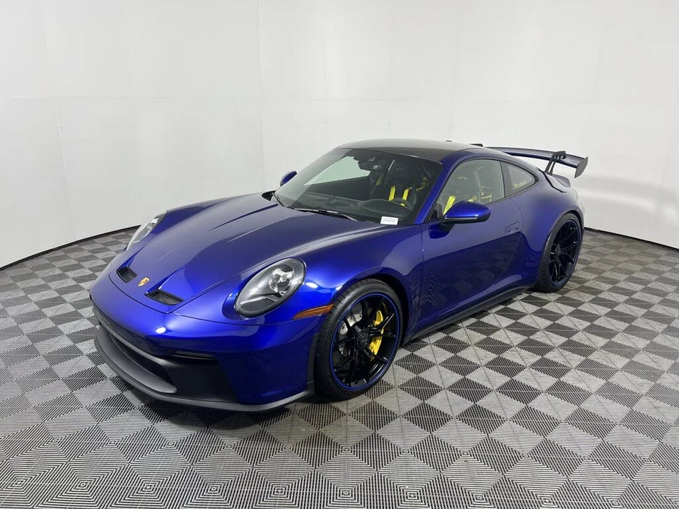 2022 Porsche 992 GT3 - Image 11 of 25