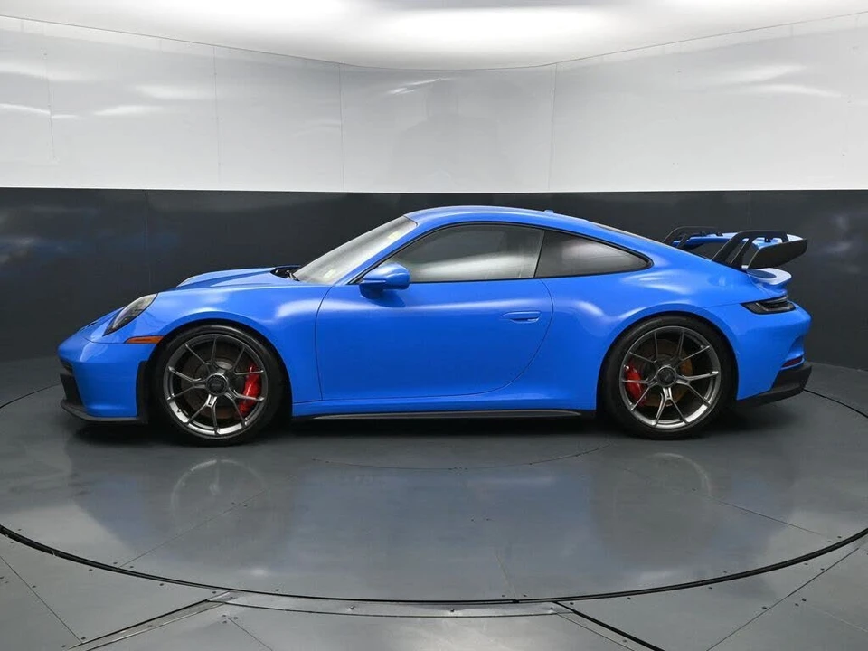 2022 Porsche 992 GT3 - Image 2 of 31