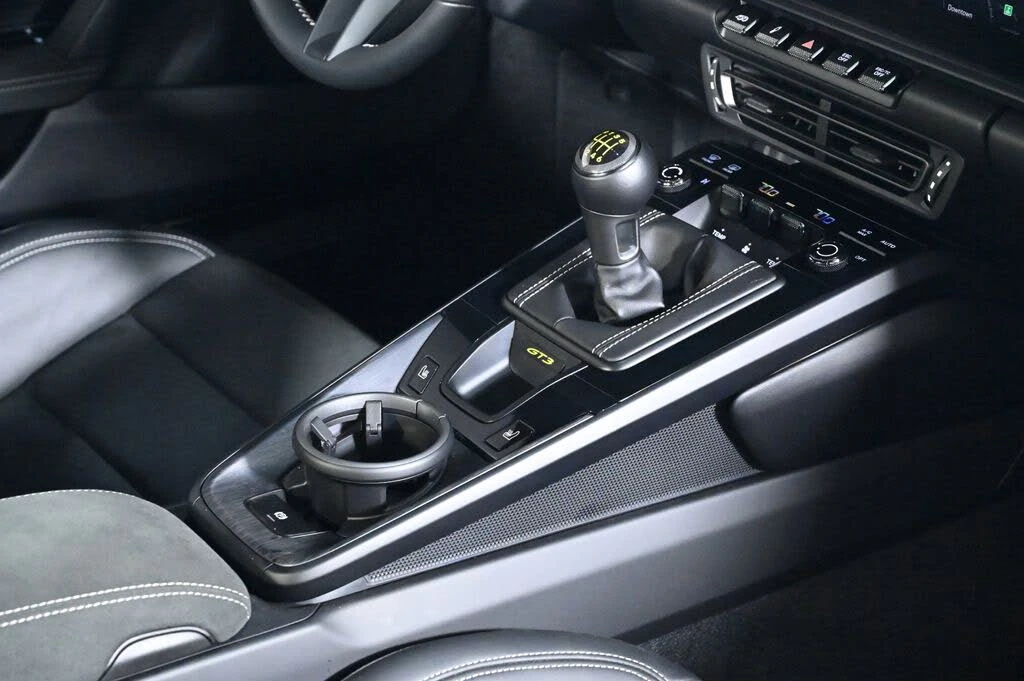 2022 Porsche 992 GT3 - Image 24 of 29