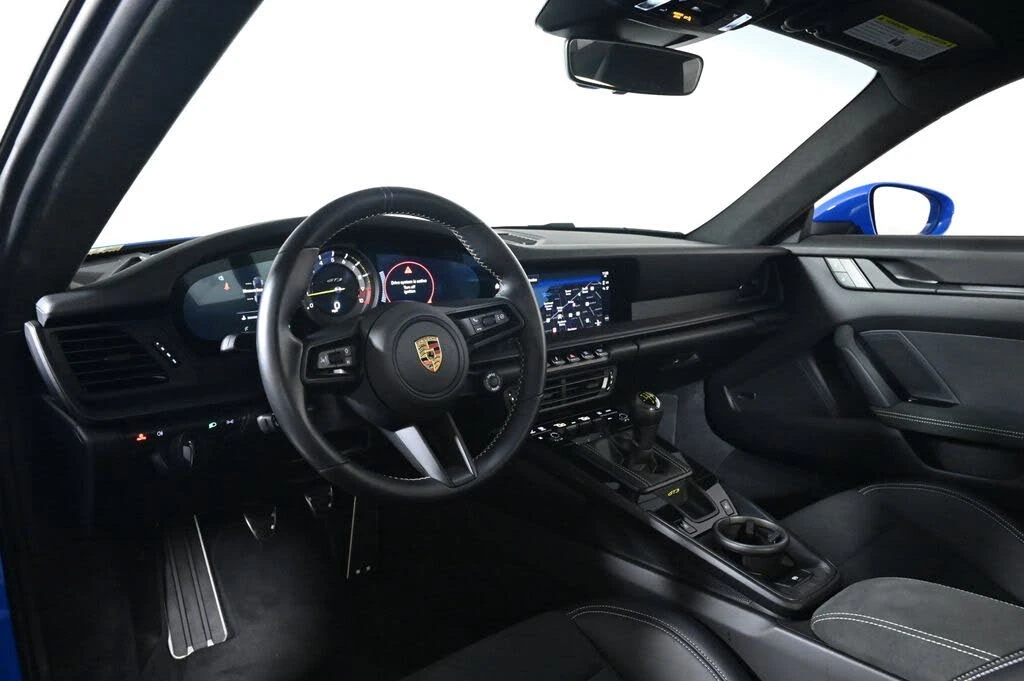 2022 Porsche 992 GT3 - Image 11 of 29