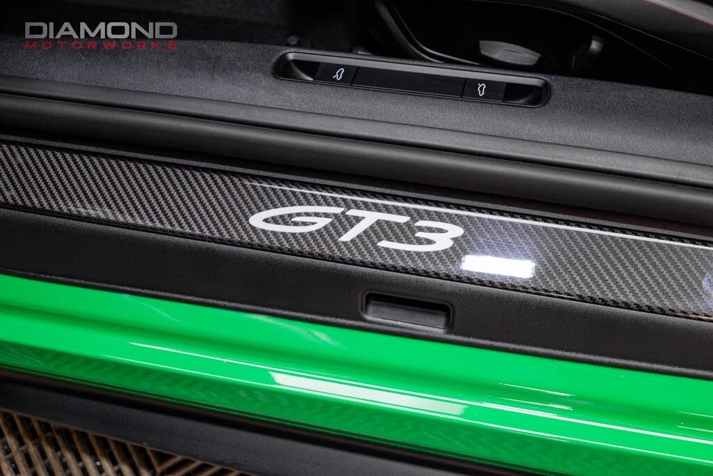 2022 Porsche 992 GT3 - Image 21 of 31