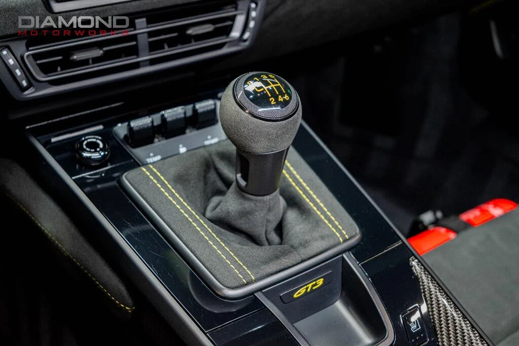 2022 Porsche 992 GT3 - Image 20 of 31