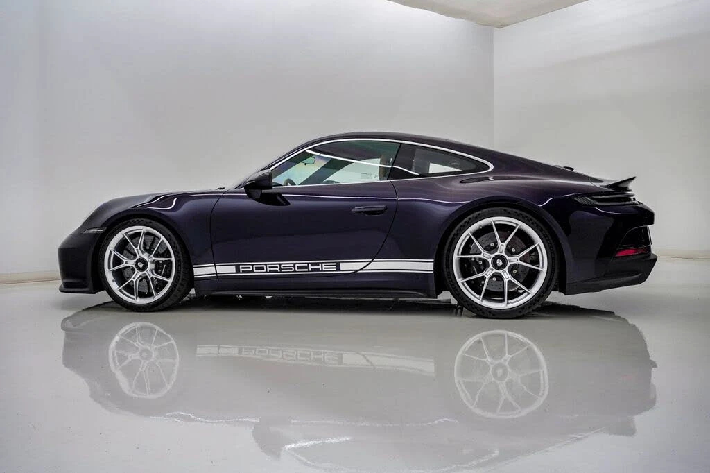 2022 Porsche 992 GT3 - Image 2 of 31