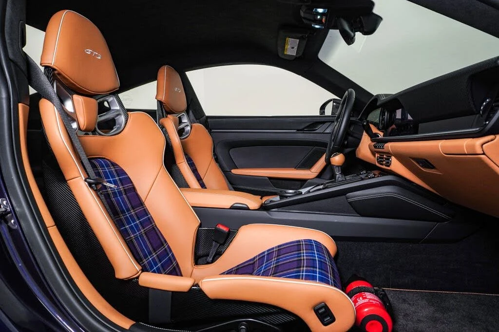 2022 Porsche 992 GT3 - Image 17 of 31
