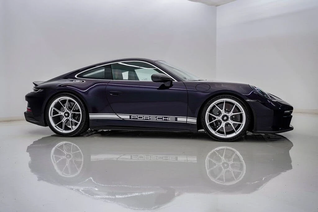 2022 Porsche 992 GT3 - Image 9 of 31