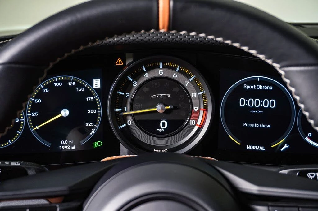 2022 Porsche 992 GT3 - Image 27 of 31
