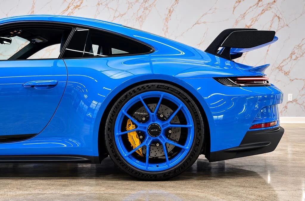 2022 Porsche 992 GT3 - Image 3 of 16