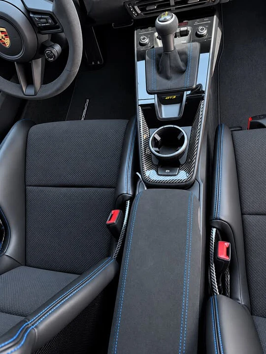2022 Porsche 992 GT3 - Image 11 of 16