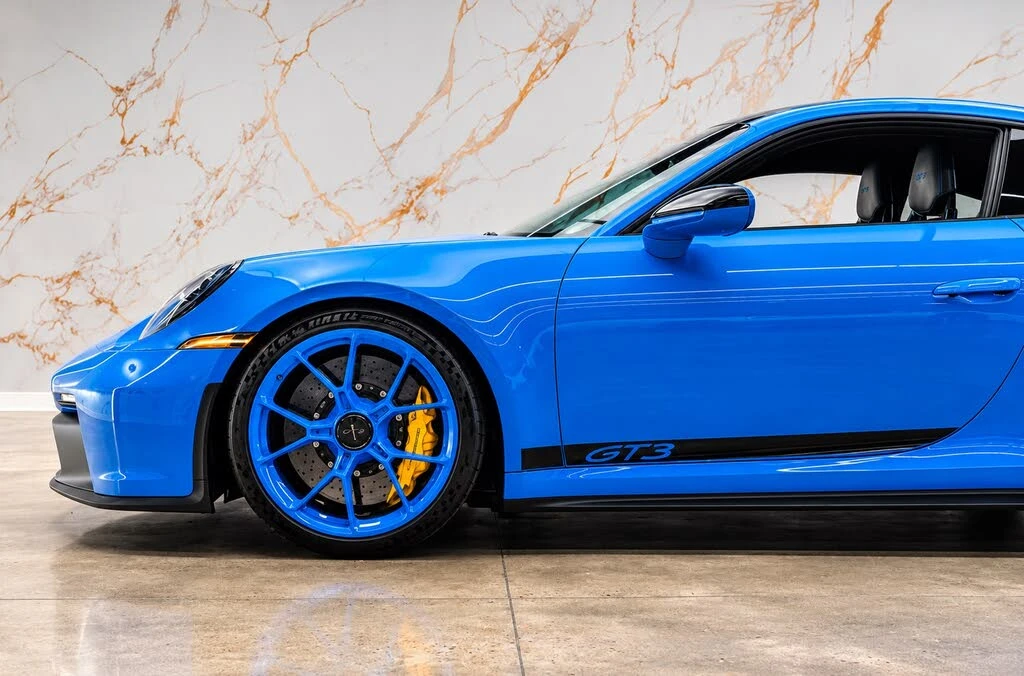 2022 Porsche 992 GT3 - Image 2 of 16