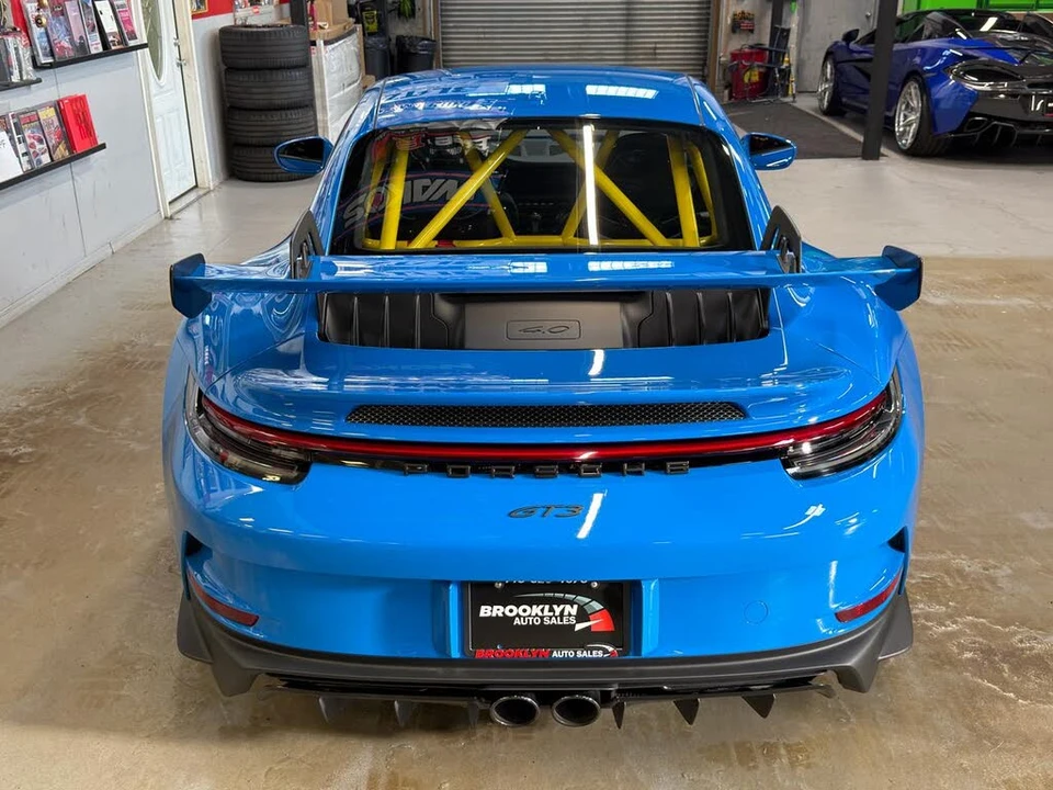 2022 Porsche 992 GT3 - Image 9 of 25