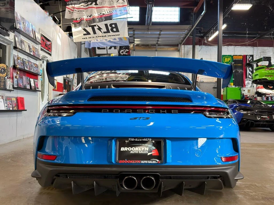 2022 Porsche 992 GT3 - Image 8 of 25