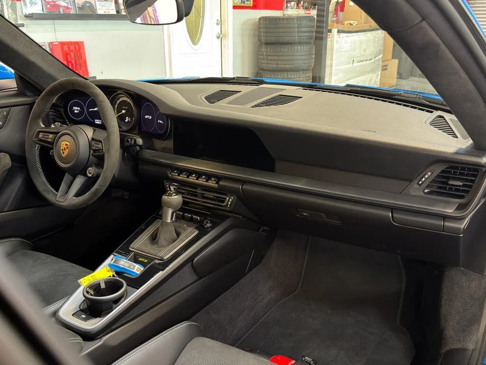 2022 Porsche 992 GT3 - Image 19 of 25