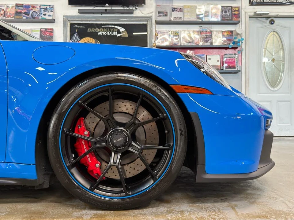 2022 Porsche 992 GT3 - Image 13 of 25