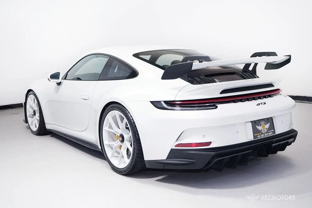 2022 Porsche 992 GT3 - Image 7 of 31