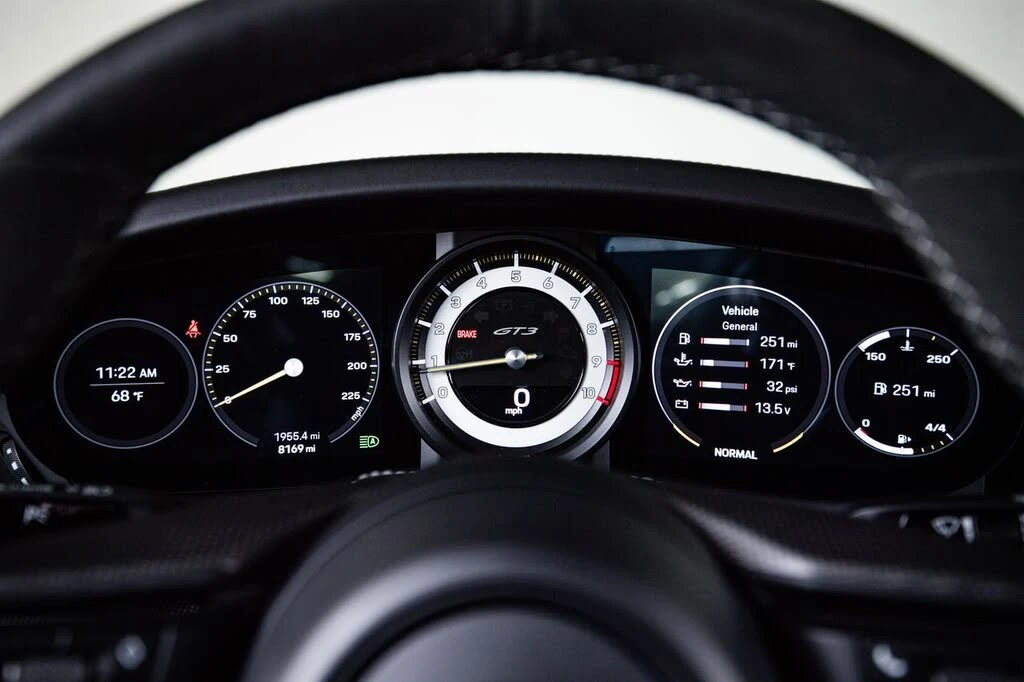 2022 Porsche 992 GT3 - Image 14 of 26
