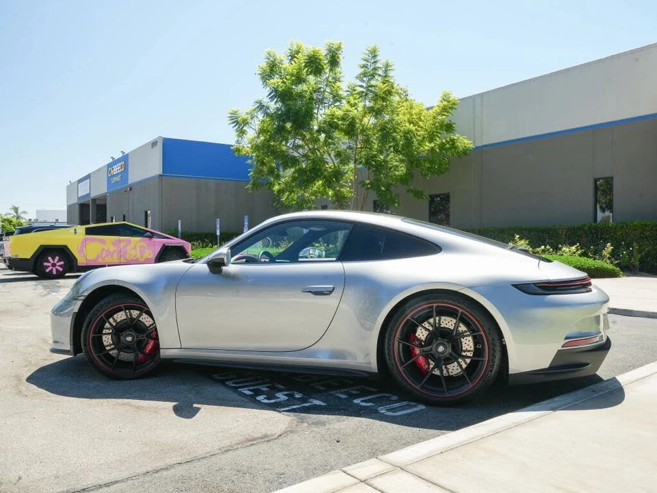2022 Porsche 992 GT3 - Image 3 of 16