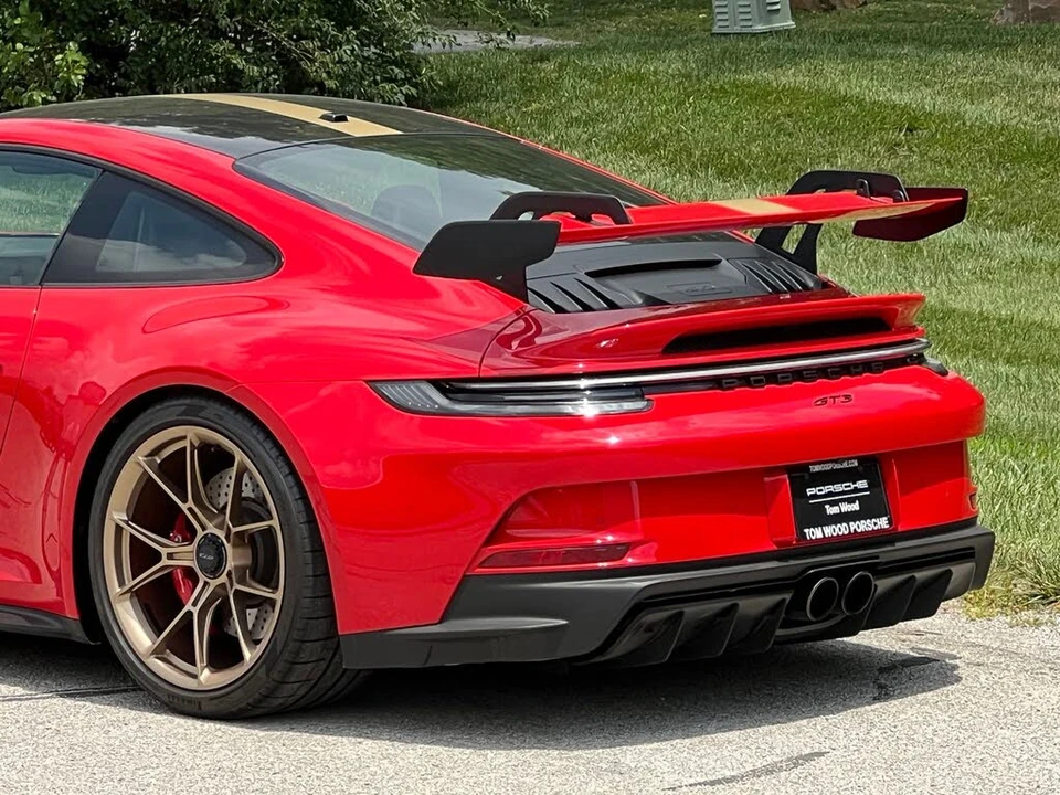 2022 Porsche 992 GT3 - Image 10 of 31