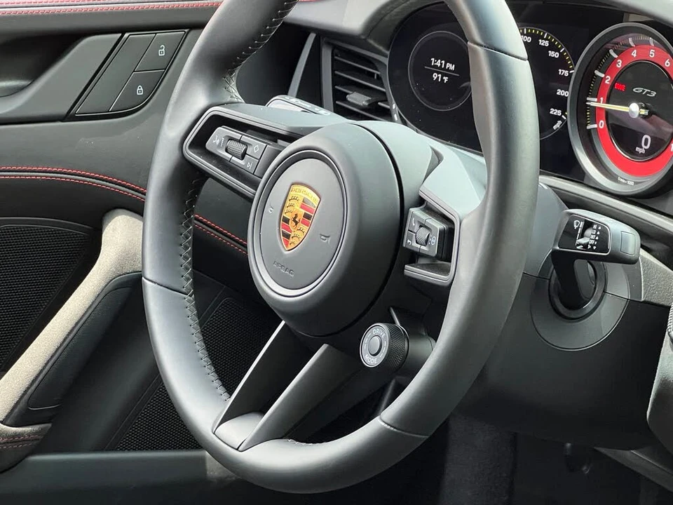2022 Porsche 992 GT3 - Image 25 of 31