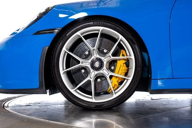 2022 Porsche 992 GT3 - Image 11 of 31