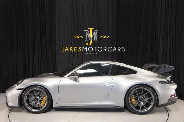 2022 Porsche 992 GT3 - Image 2 of 31