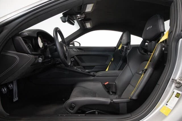 2022 Porsche 992 GT3 - Image 25 of 31