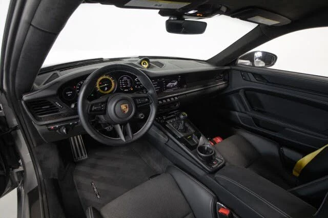 2022 Porsche 992 GT3 - Image 5 of 31