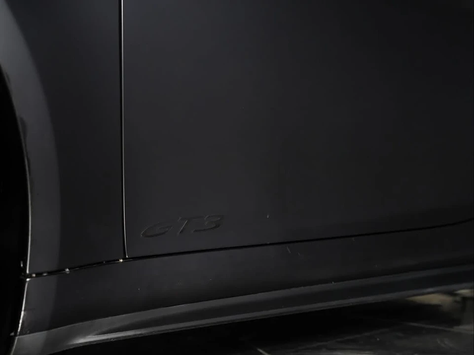 2022 Porsche 992 GT3 - Image 14 of 31