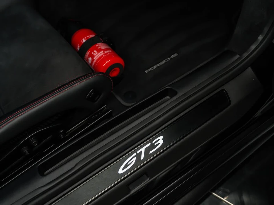 2022 Porsche 992 GT3 - Image 27 of 31