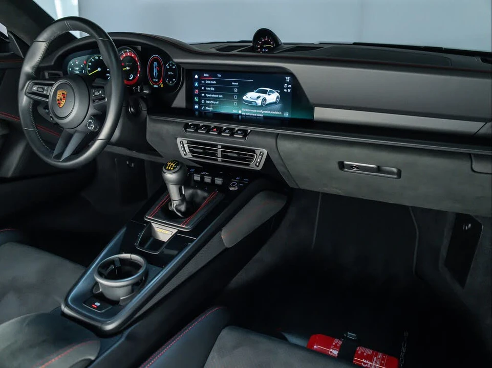 2022 Porsche 992 GT3 - Image 19 of 31