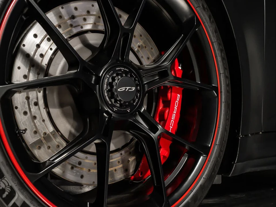 2022 Porsche 992 GT3 - Image 18 of 31