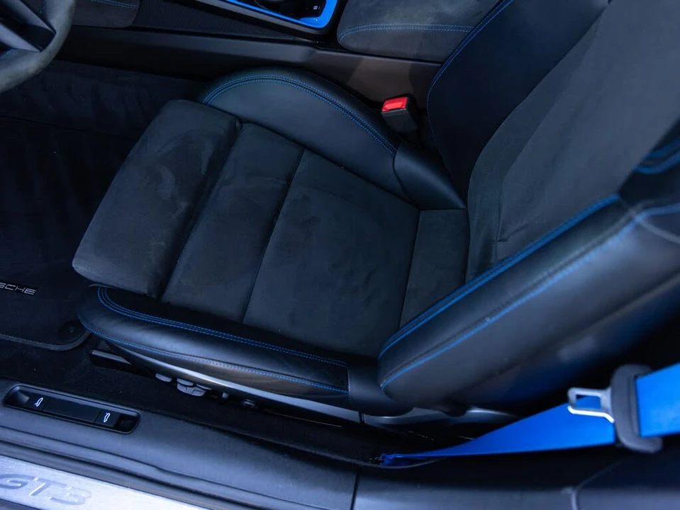 2022 Porsche 992 GT3 - Image 23 of 31