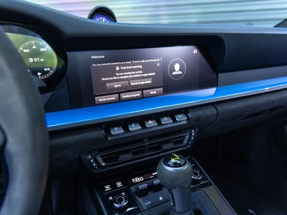 2022 Porsche 992 GT3 - Image 16 of 31