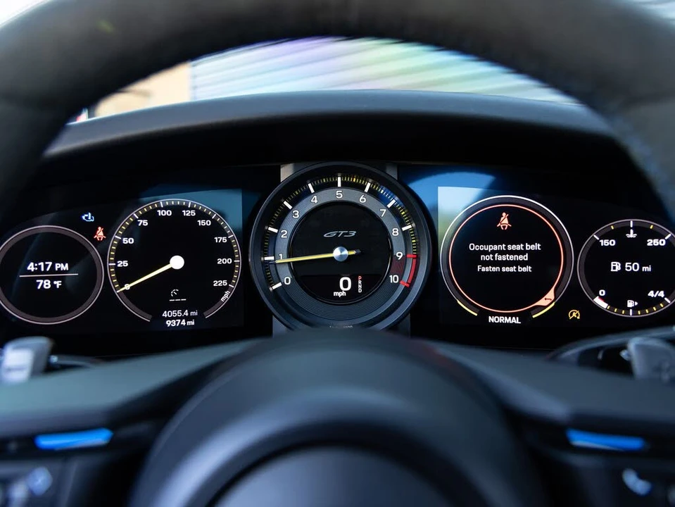 2022 Porsche 992 GT3 - Image 13 of 31