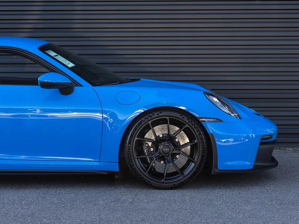 2022 Porsche 992 GT3 - Image 9 of 31