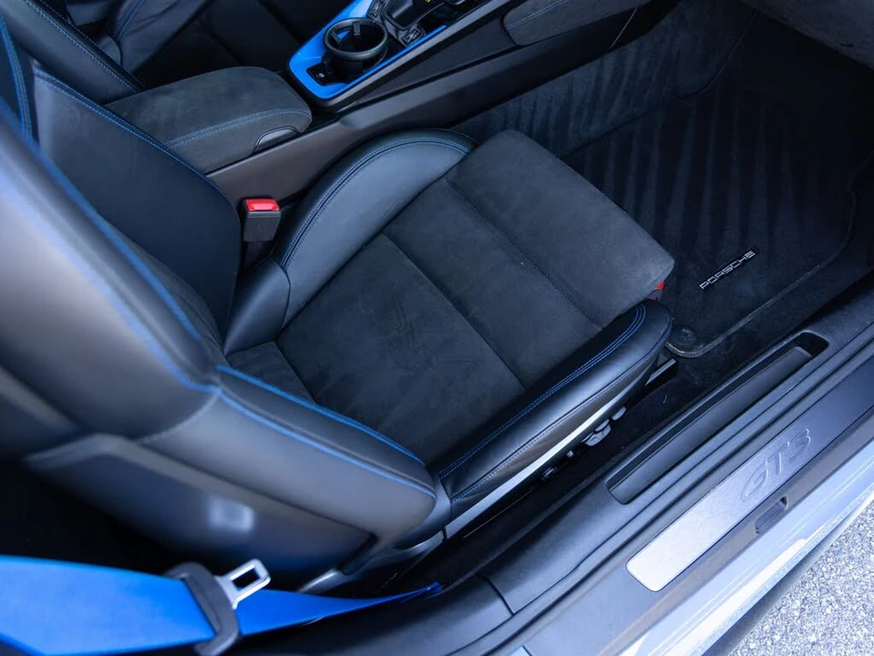 2022 Porsche 992 GT3 - Image 30 of 31