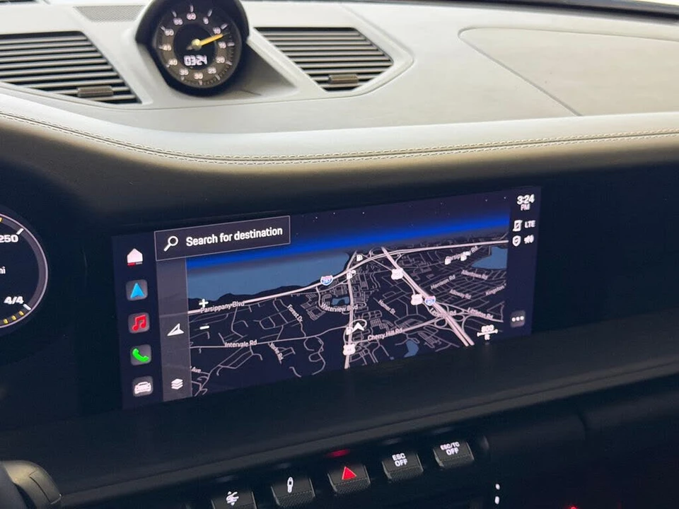 2022 Porsche 992 GT3 - Image 21 of 25