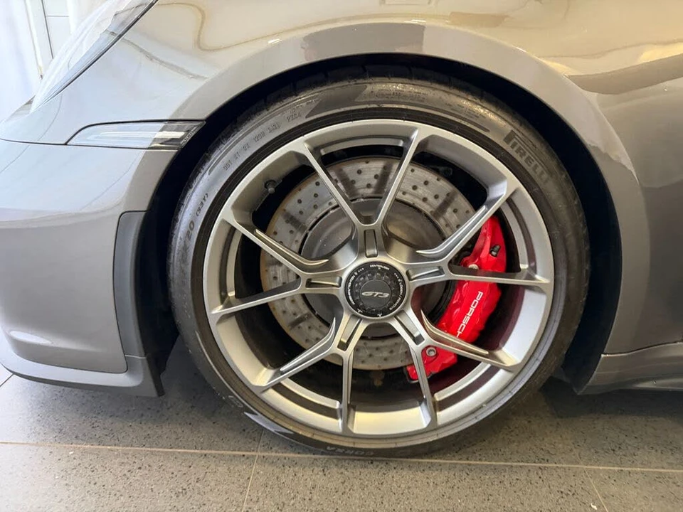 2022 Porsche 992 GT3 - Image 10 of 25