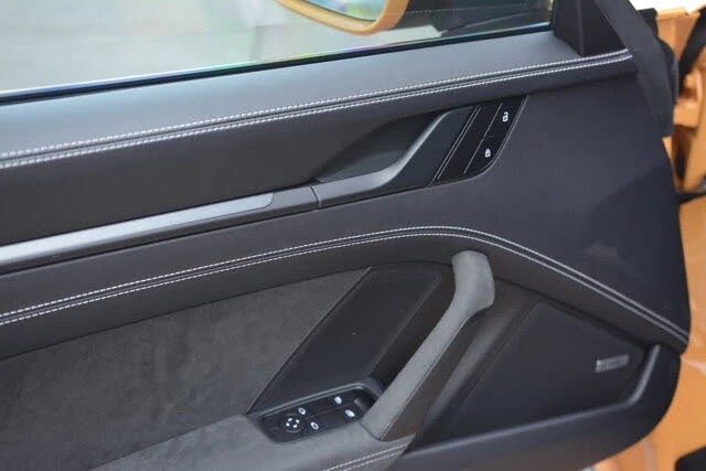 2022 Porsche 992 GT3 - Image 14 of 31
