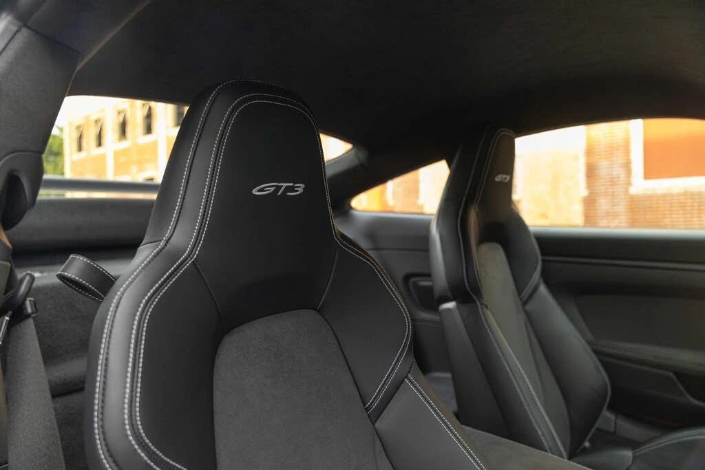 2022 Porsche 992 GT3 - Image 17 of 31