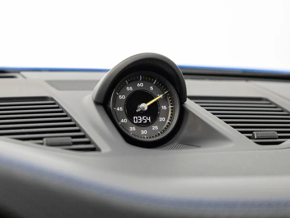 2022 Porsche 992 GT3 - Image 18 of 31
