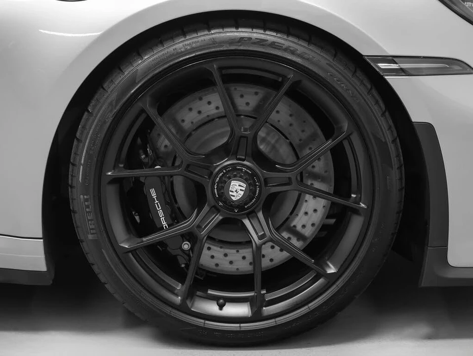 2022 Porsche 992 GT3 - Image 15 of 31