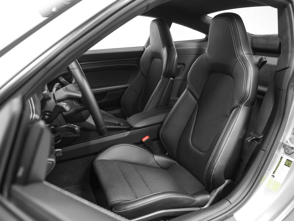 2022 Porsche 992 GT3 - Image 5 of 31