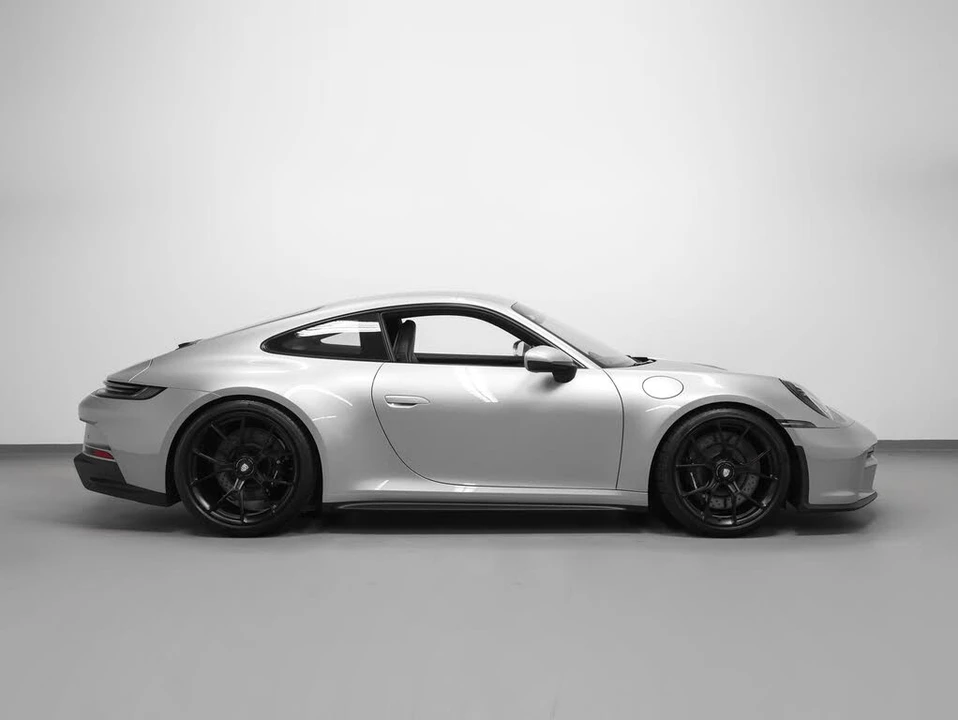 2022 Porsche 992 GT3 - Image 13 of 31