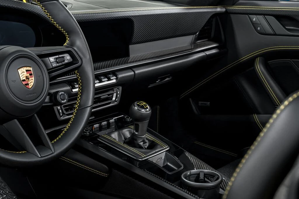2022 Porsche 992 GT3 - Image 23 of 31