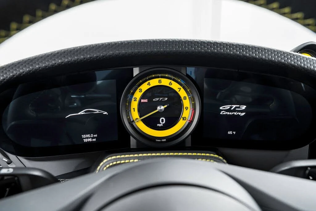 2022 Porsche 992 GT3 - Image 15 of 31