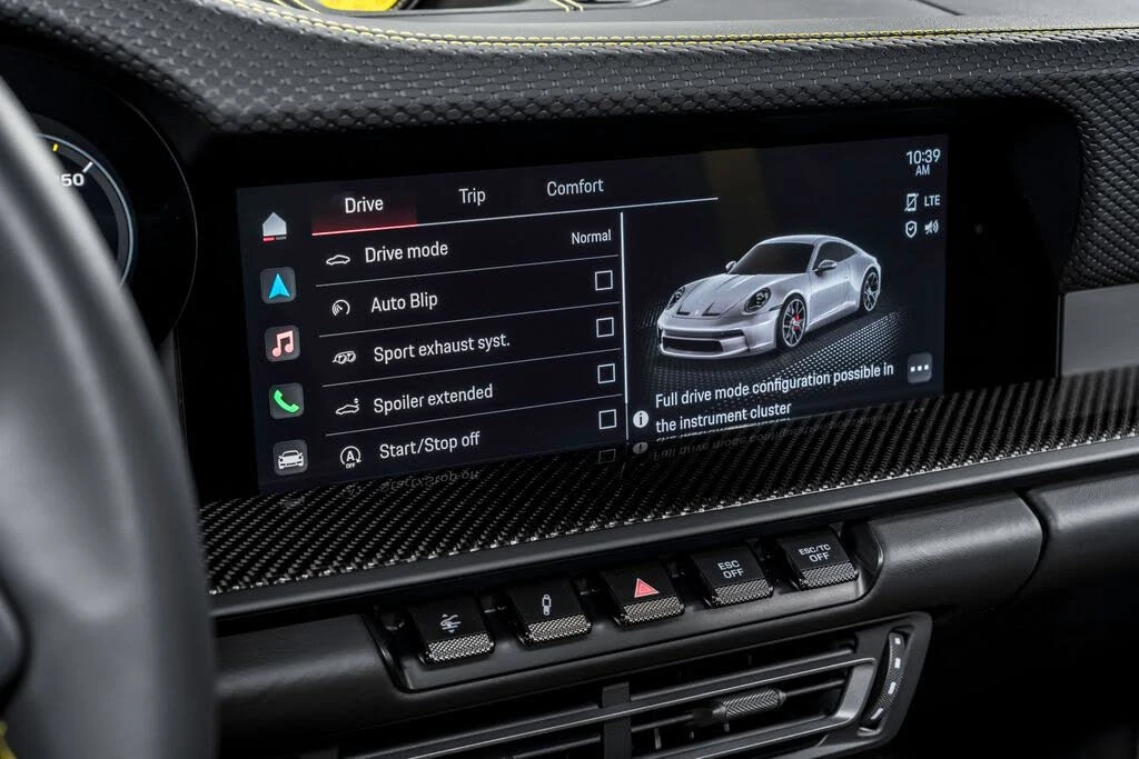 2022 Porsche 992 GT3 - Image 27 of 31