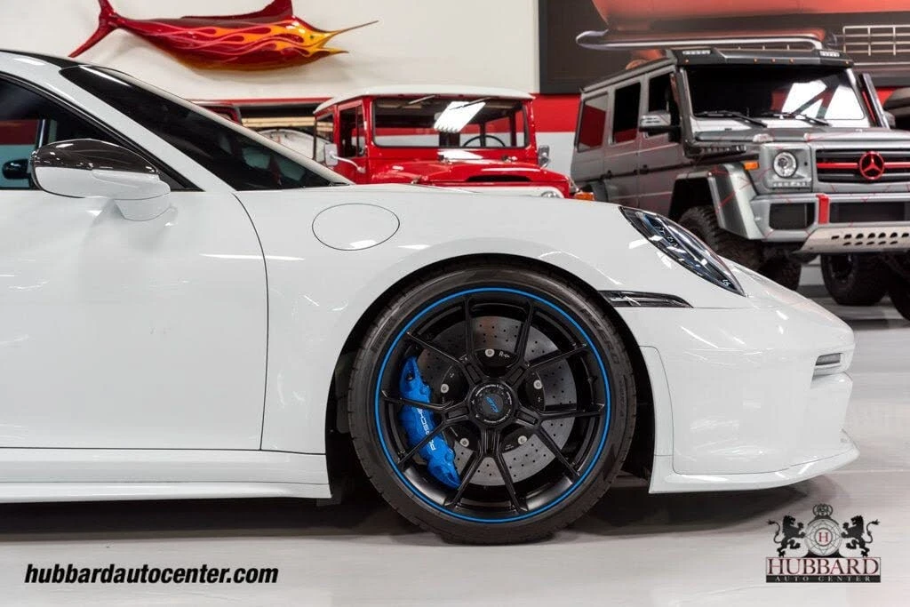 2022 Porsche 992 GT3 - Image 18 of 31