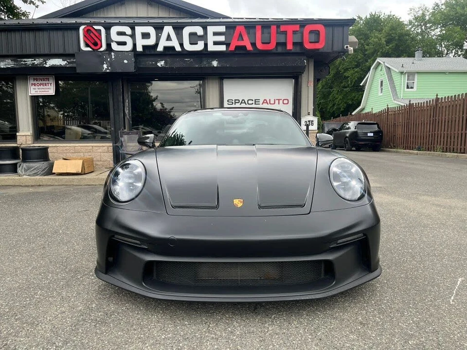 2022 Porsche 992 GT3 - Image 2 of 31