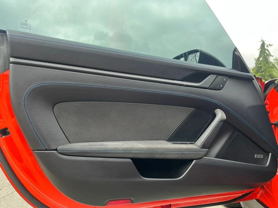 2022 Porsche 992 GT3 - Image 17 of 31